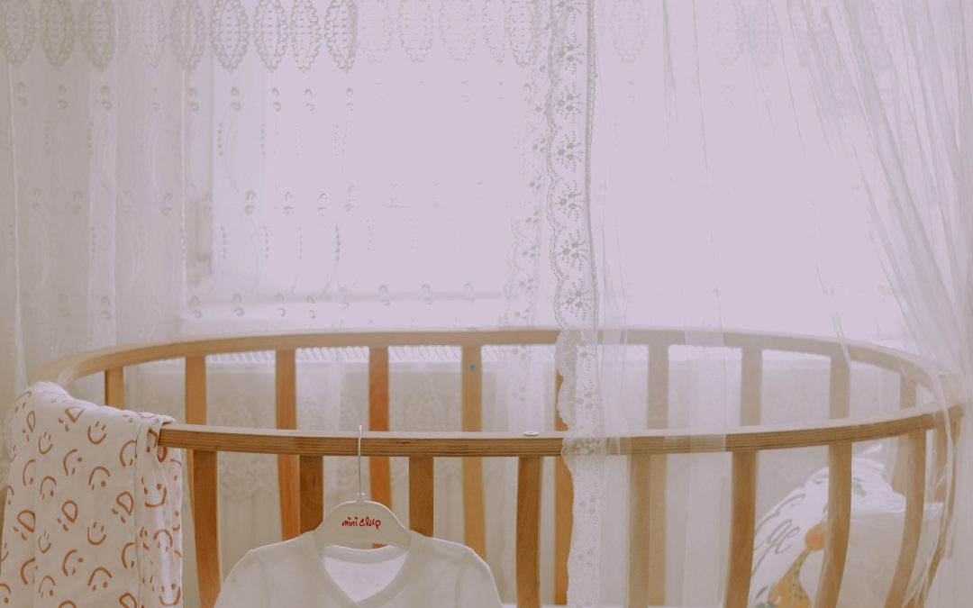 Babybett kaufen: Beistellbett, Wiege oder mitwachsendes Gitterbett