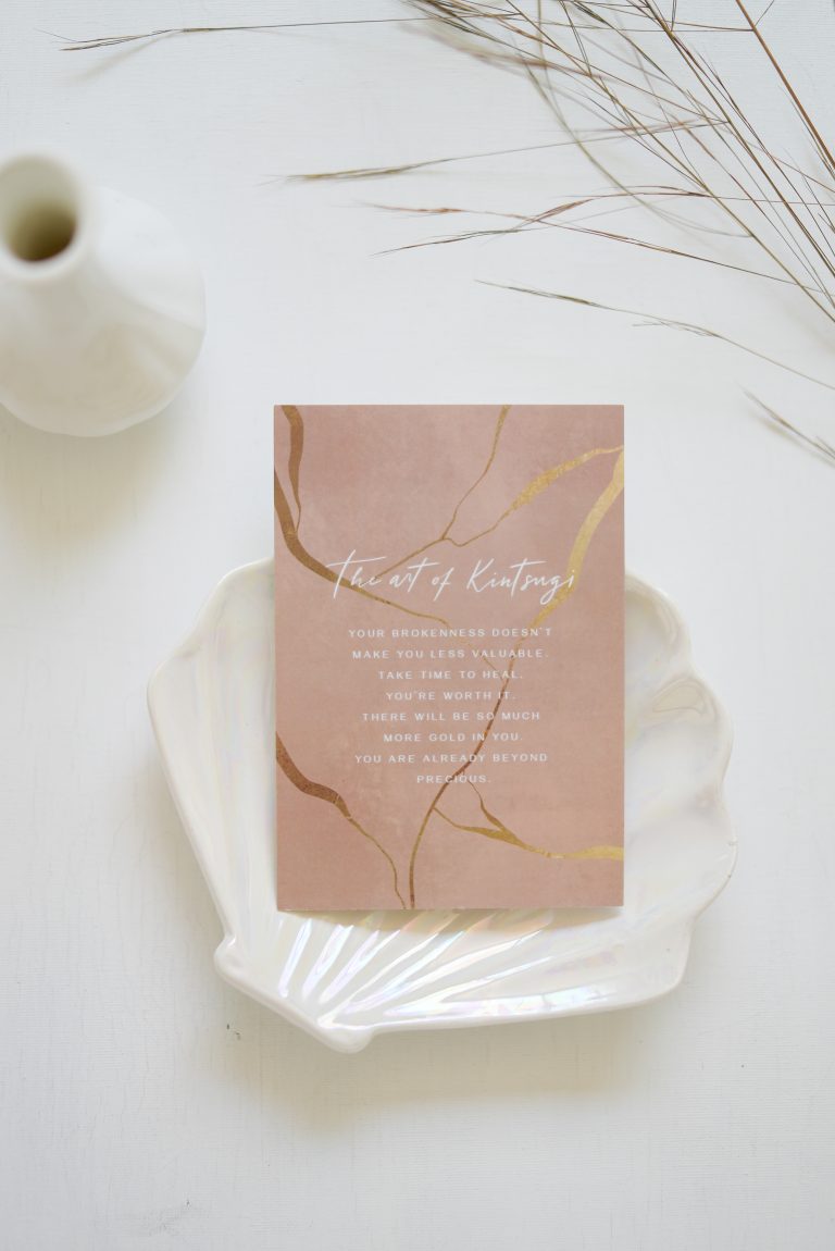 THE ART OF KINTSUGI, von Seeds and Feathers