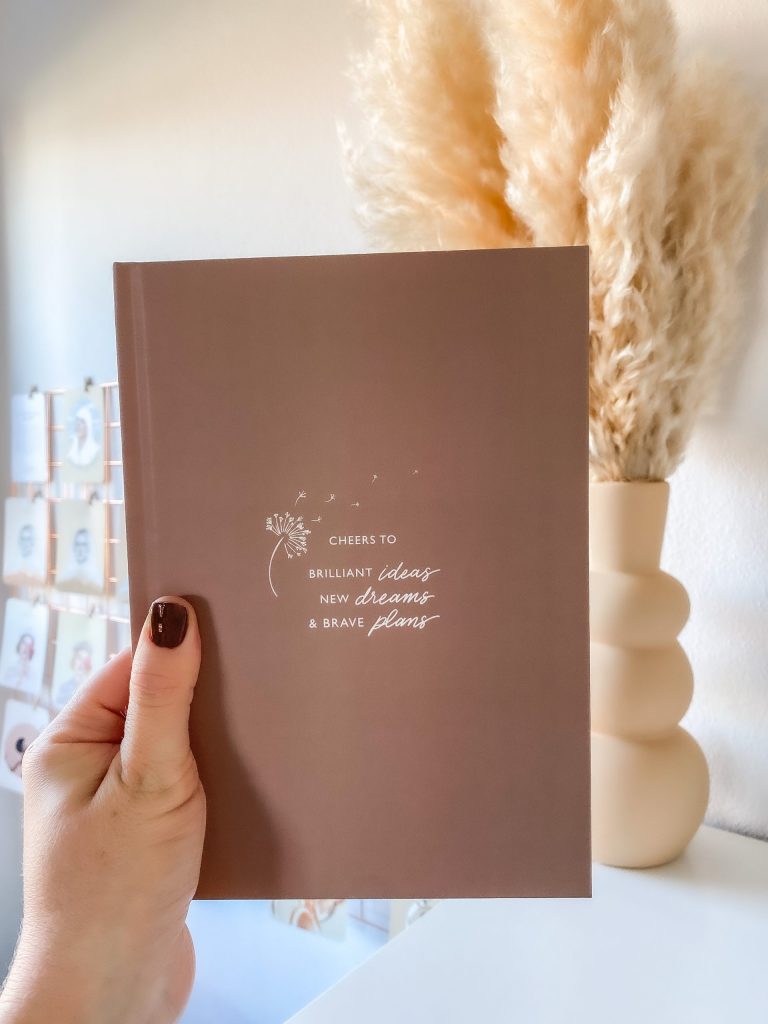 Notizbuch „Cheers to …", von Seeds and Feathers
