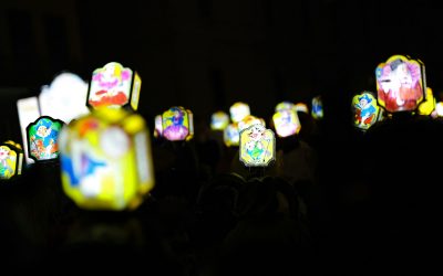 Laterne basteln mit Kindern: 8 einfache Ideen nach Alter